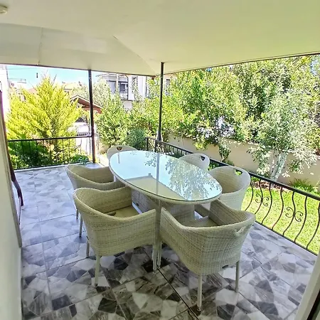 Duplex House With Private Garden