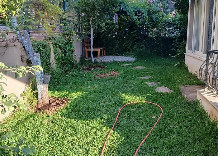 Duplex House With Private Garden Βίλα Ayvalı